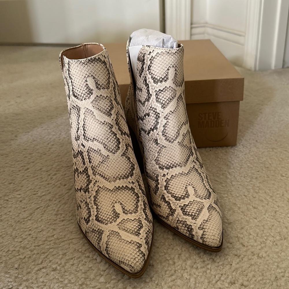 Steve Madden Booties